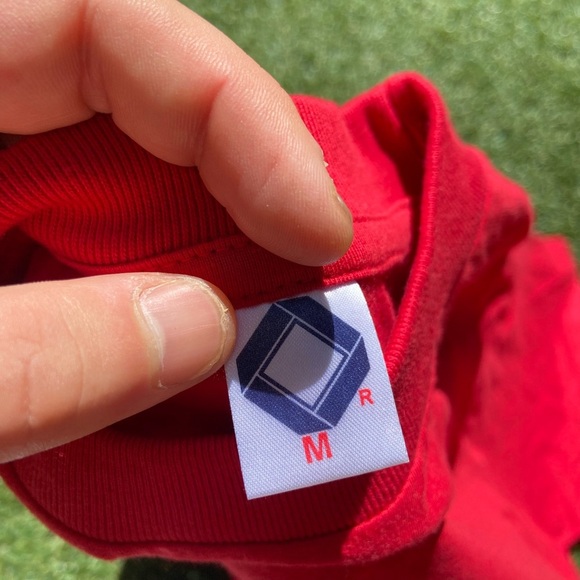 VTG 00’s Sadam Hussein Red Military Tee - Picture 6 of 6